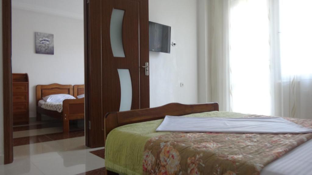 Hotel Ritsa room 1